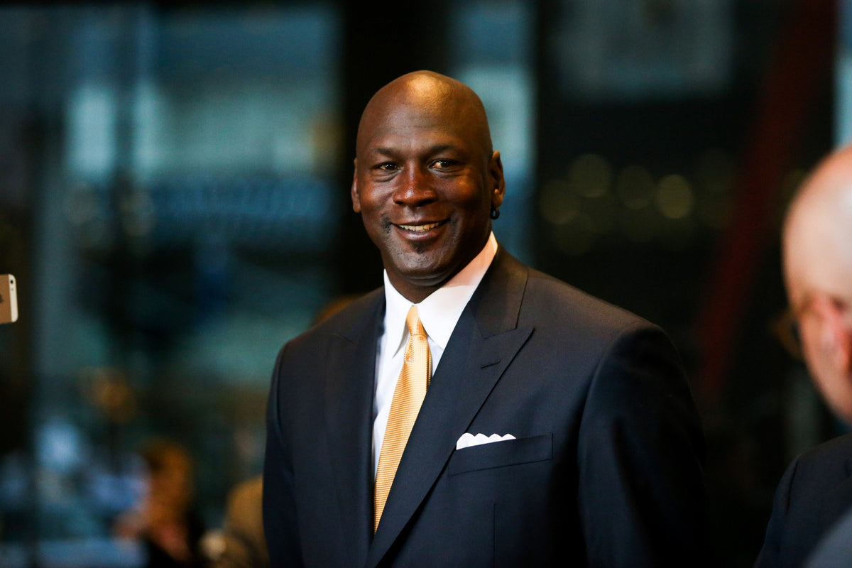 The Style of Michael Jordan: A Sartorial Slam Dunk – ZIMMA TAILORS
